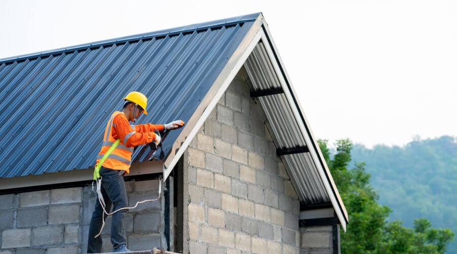 Professional metal roof installation in Du Bois, IL